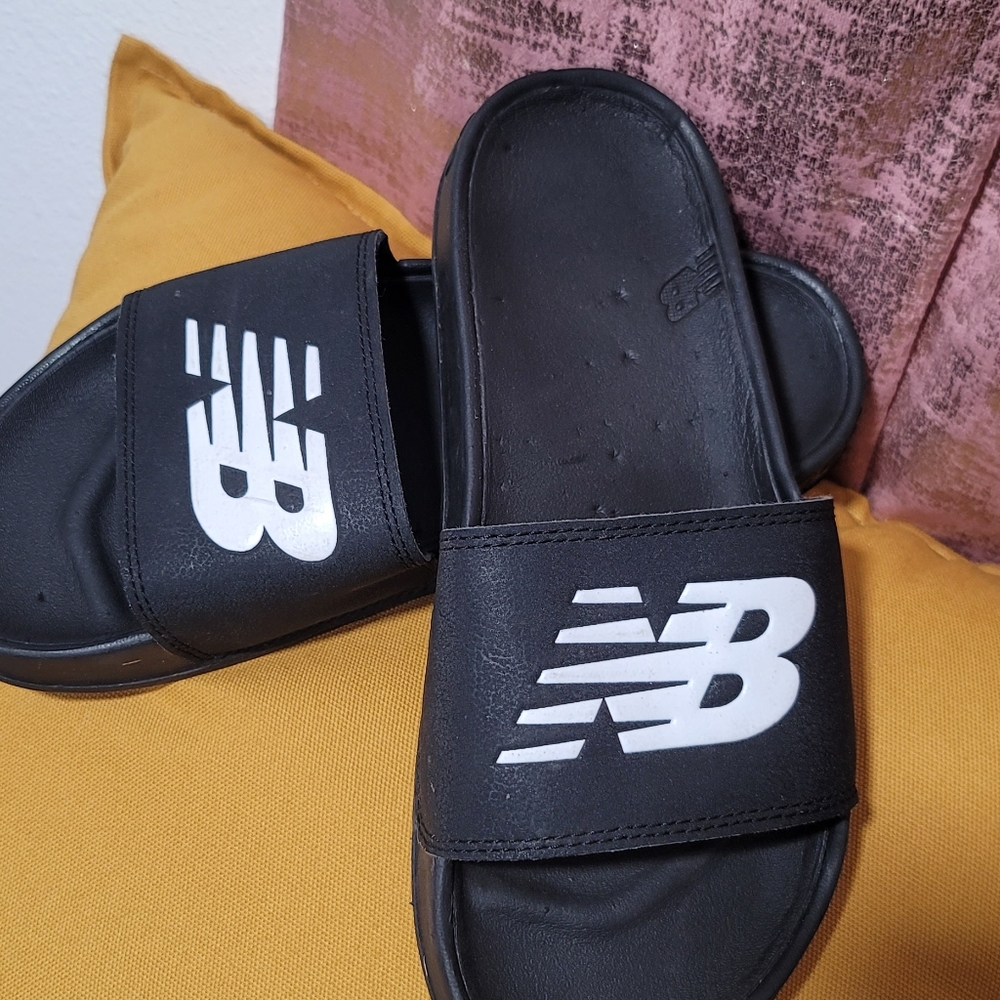 New Balance slide sandles